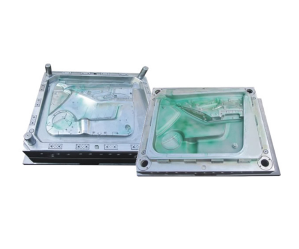 The difference between plastic mold and metal mold